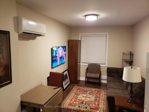 1299-1301 Danforth Avenue, Toronto, ON - Indoor Photo Showing Other Room