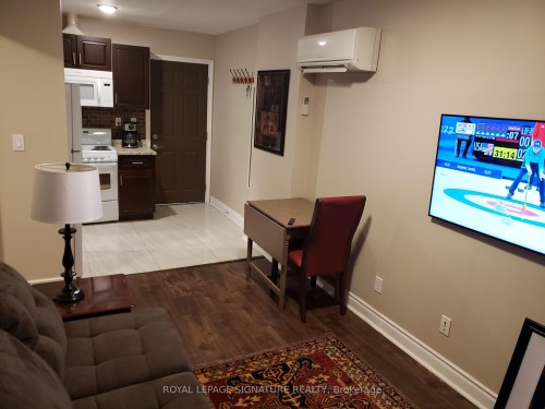 1299-1301 Danforth Avenue, Toronto, ON - Indoor Photo Showing Kitchen