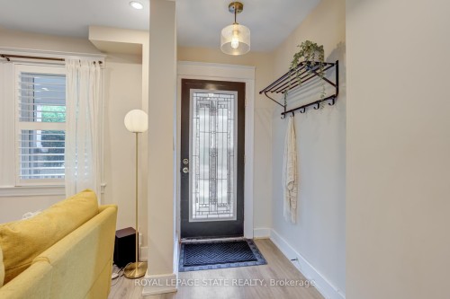 39 East Bend Avenue S, Hamilton, ON - Indoor Photo Showing Other Room