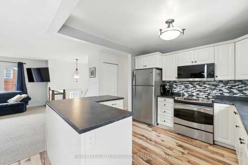211 William Street, Stirling-Rawdon, ON - Indoor Photo Showing Kitchen With Stainless Steel Kitchen