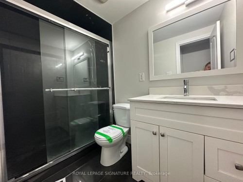 115-16 Litchfield Court, Toronto, ON - Indoor Photo Showing Bathroom