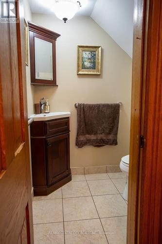 218 Woodstock Street N, East Zorra-Tavistock (Tavistock), ON - Indoor Photo Showing Bathroom