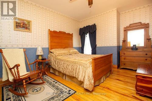218 Woodstock Street N, East Zorra-Tavistock (Tavistock), ON - Indoor Photo Showing Bedroom