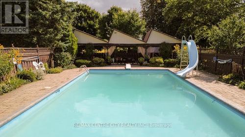 218 Woodstock Street N, East Zorra-Tavistock (Tavistock), ON - Outdoor With In Ground Pool With Backyard