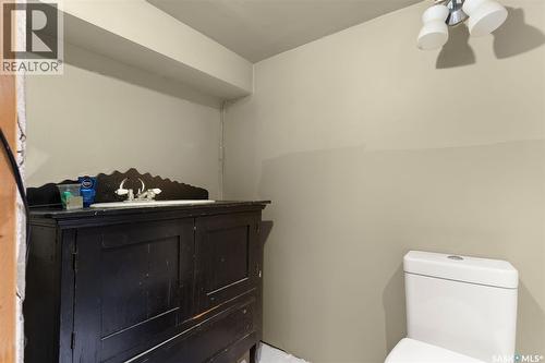 1954 Garnet Street, Regina, SK - Indoor Photo Showing Bathroom