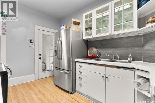 1954 Garnet Street, Regina, SK - Indoor Photo Showing Kitchen With Double Sink