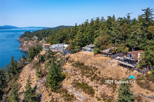 3829 Cutlass Crt, Pender Island, BC 