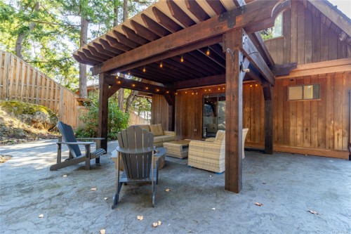 3829 Cutlass Crt, Pender Island, BC 