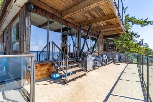 3829 Cutlass Crt, Pender Island, BC 