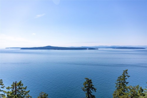 3829 Cutlass Crt, Pender Island, BC 
