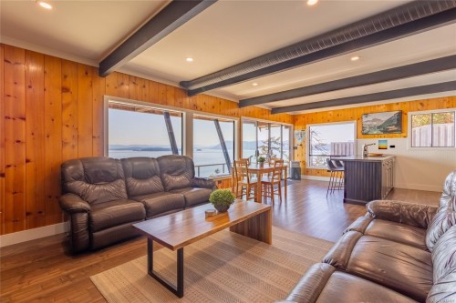 3829 Cutlass Crt, Pender Island, BC 