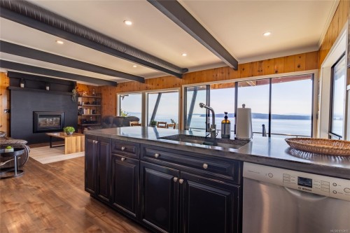 3829 Cutlass Crt, Pender Island, BC 