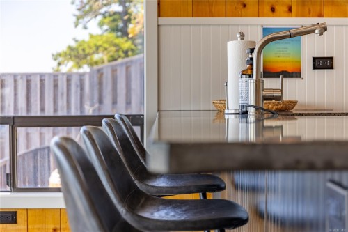 3829 Cutlass Crt, Pender Island, BC 