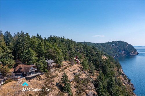 3829 Cutlass Crt, Pender Island, BC 