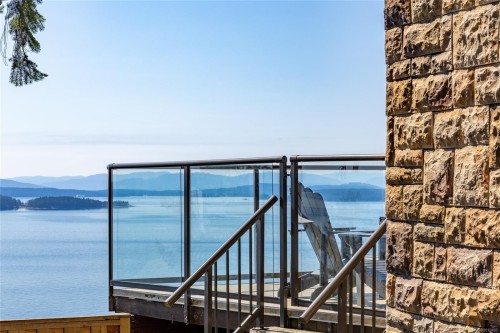 3829 Cutlass Crt, Pender Island, BC 