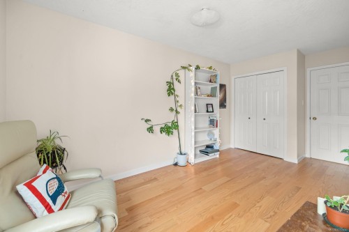 10-4580 West Saanich Rd, Saanich, BC 