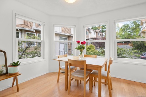 10-4580 West Saanich Rd, Saanich, BC 