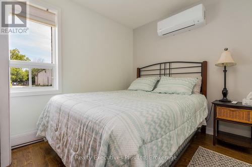 bedroom - 12 River Street, Parry Sound, ON - Indoor Photo Showing Bedroom