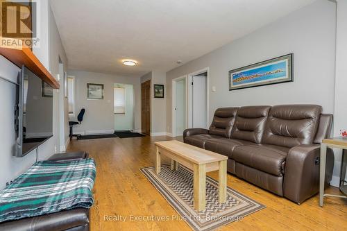 Living room - 12 River Street, Parry Sound, ON - Indoor