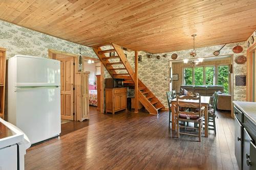 Cuisine - 16 Ch. Des Oliviers, Sainte-Anne-Des-Lacs, QC - Indoor Photo Showing Kitchen