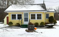 690 BRIDGE STREET  Fort Erie (Bowen), ON L2A 5M4