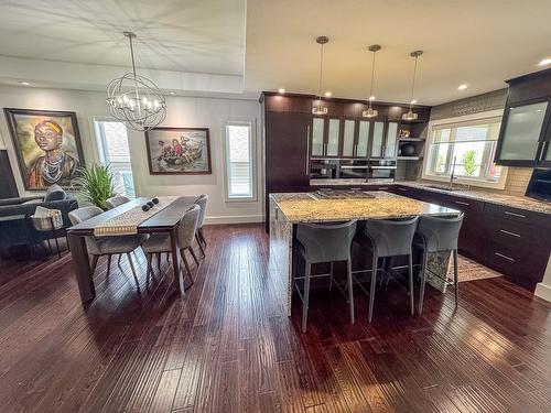 15-1401 30Th Avenue, Cranbrook, BC - Indoor Photo Showing Dining Room