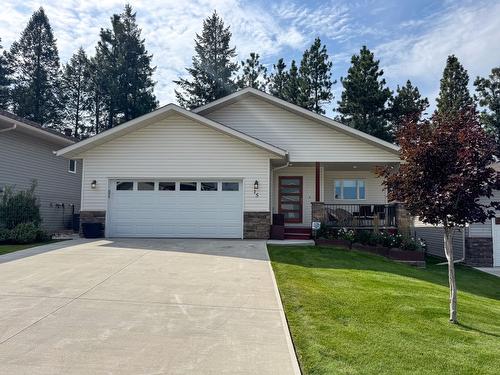 15-1401 30Th Avenue, Cranbrook, BC - Outdoor With Facade