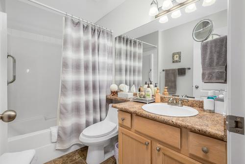 7-3485 Rosedale Avenue, Armstrong, BC - Indoor Photo Showing Bathroom