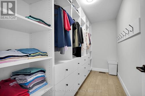 62 Crestview Drive, Middlesex Centre (Kilworth), ON - Indoor With Storage