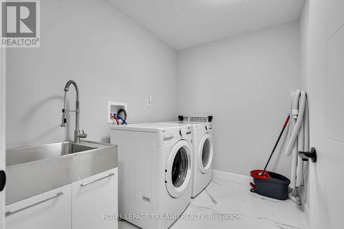 62 Crestview Drive, Middlesex Centre (Kilworth), ON - Indoor Photo Showing Laundry Room