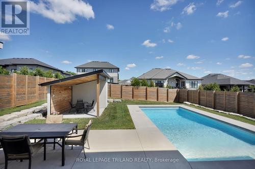 62 Crestview Drive, Middlesex Centre (Kilworth), ON - Outdoor With In Ground Pool