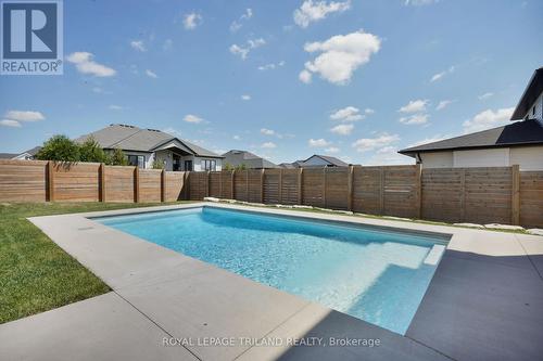 62 Crestview Drive, Middlesex Centre (Kilworth), ON - Outdoor With In Ground Pool