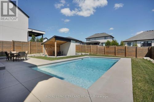 62 Crestview Drive, Middlesex Centre (Kilworth), ON - Outdoor With In Ground Pool