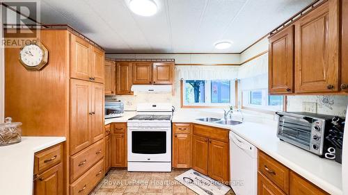 8 Cree Lane, Ashfield-Colborne-Wawanosh (Colborne), ON - Indoor Photo Showing Kitchen With Double Sink