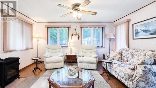 8 Cree Lane, Ashfield-Colborne-Wawanosh (Colborne), ON - Indoor Photo Showing Living Room