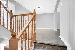 Come onto the 2nd floor, view of dining area - 