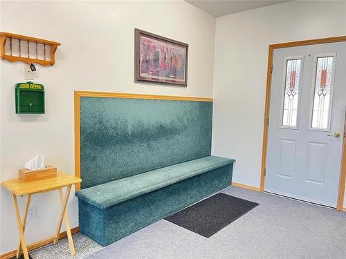 484 Queen Street E, Virden, MB - Indoor Photo Showing Other Room