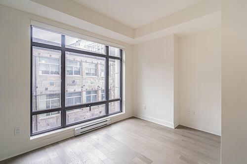 Salon - 709-628 Rue St-Jacques, Montréal (Ville-Marie), QC - Indoor Photo Showing Other Room