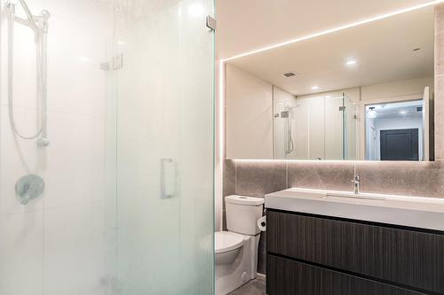 Salle de bains - 709-628 Rue St-Jacques, Montréal (Ville-Marie), QC - Indoor Photo Showing Bathroom