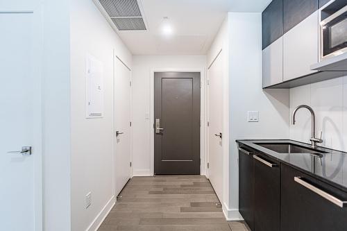 Hall d'entrée/Vestibule - 709-628 Rue St-Jacques, Montréal (Ville-Marie), QC - Indoor