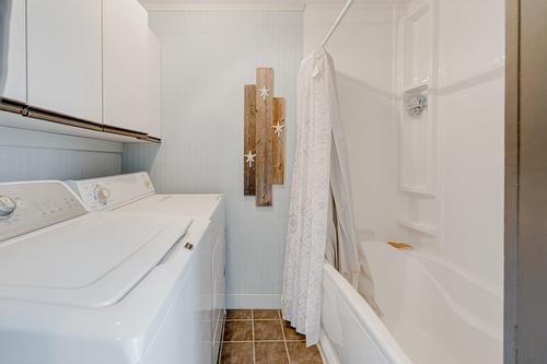 Salle de bains - 727 Rue Bourdon, Neuville, QC - Indoor Photo Showing Laundry Room