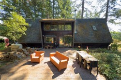 766 B Gowlland Harbour Rd  Quadra Island, BC V0P 1N0