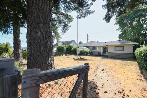 577 17Th St, Courtenay, BC 