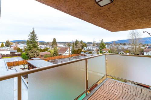 402-435 Festubert St, Duncan, BC - Outdoor With View With Exterior