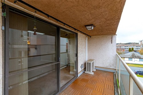 402-435 Festubert St, Duncan, BC - Outdoor With Exterior