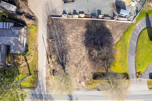 Lot 2 Memorial Ave, Qualicum Beach, BC 