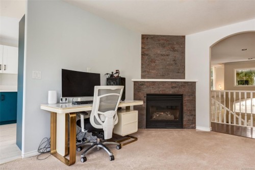 6422 Dover Rd, Nanaimo, BC 