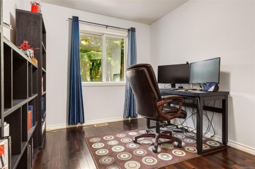 6422 Dover Rd, Nanaimo, BC 