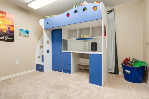 6422 Dover Rd, Nanaimo, BC 