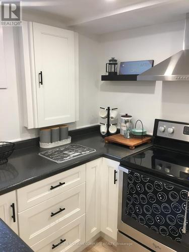 225 Henrietta Street, Fort Erie (Central), ON - Indoor Photo Showing Kitchen